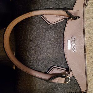 GUESS PURSE